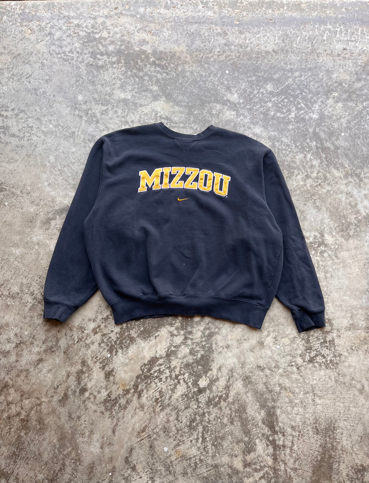 2000’s Nike Mizzou Sweater - Large